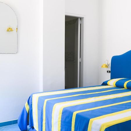 Parco Augusto Bed & Breakfast กาปรี ภายนอก รูปภาพ