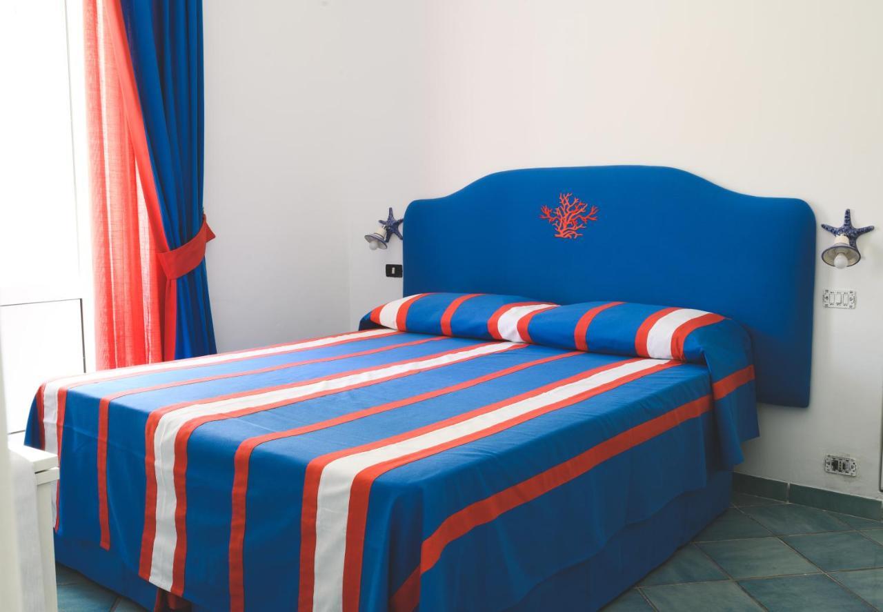 Parco Augusto Bed & Breakfast กาปรี ภายนอก รูปภาพ