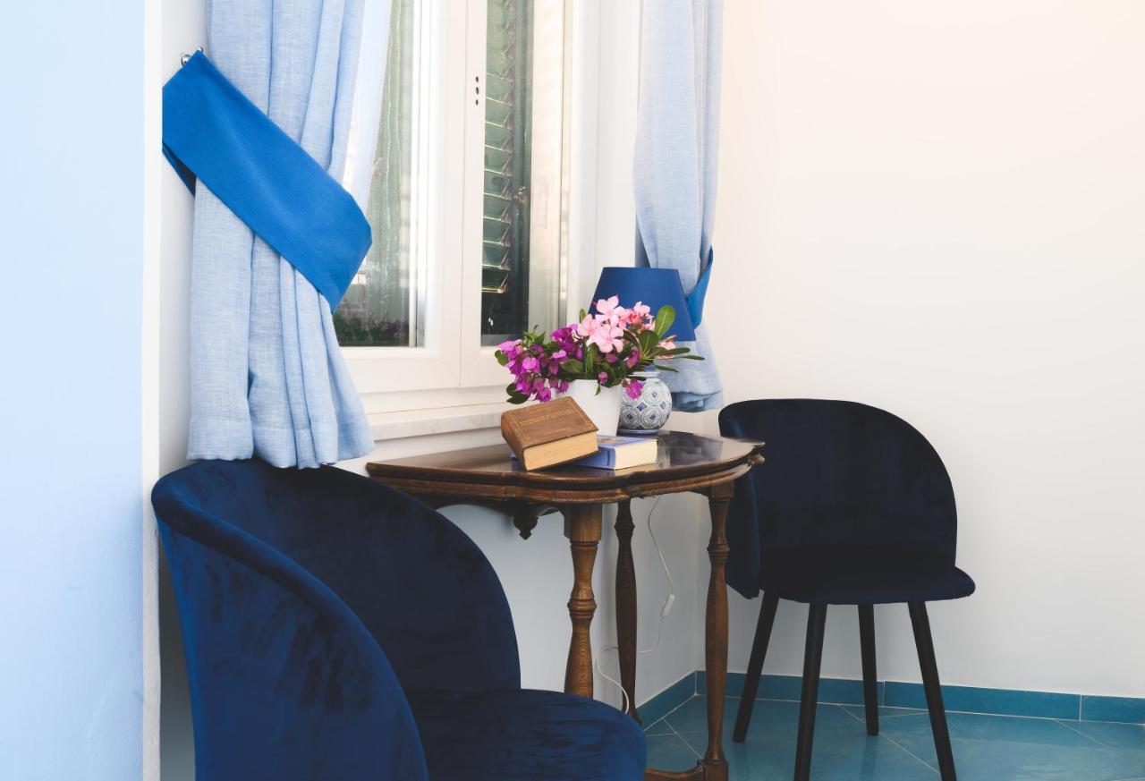 Parco Augusto Bed & Breakfast กาปรี ภายนอก รูปภาพ
