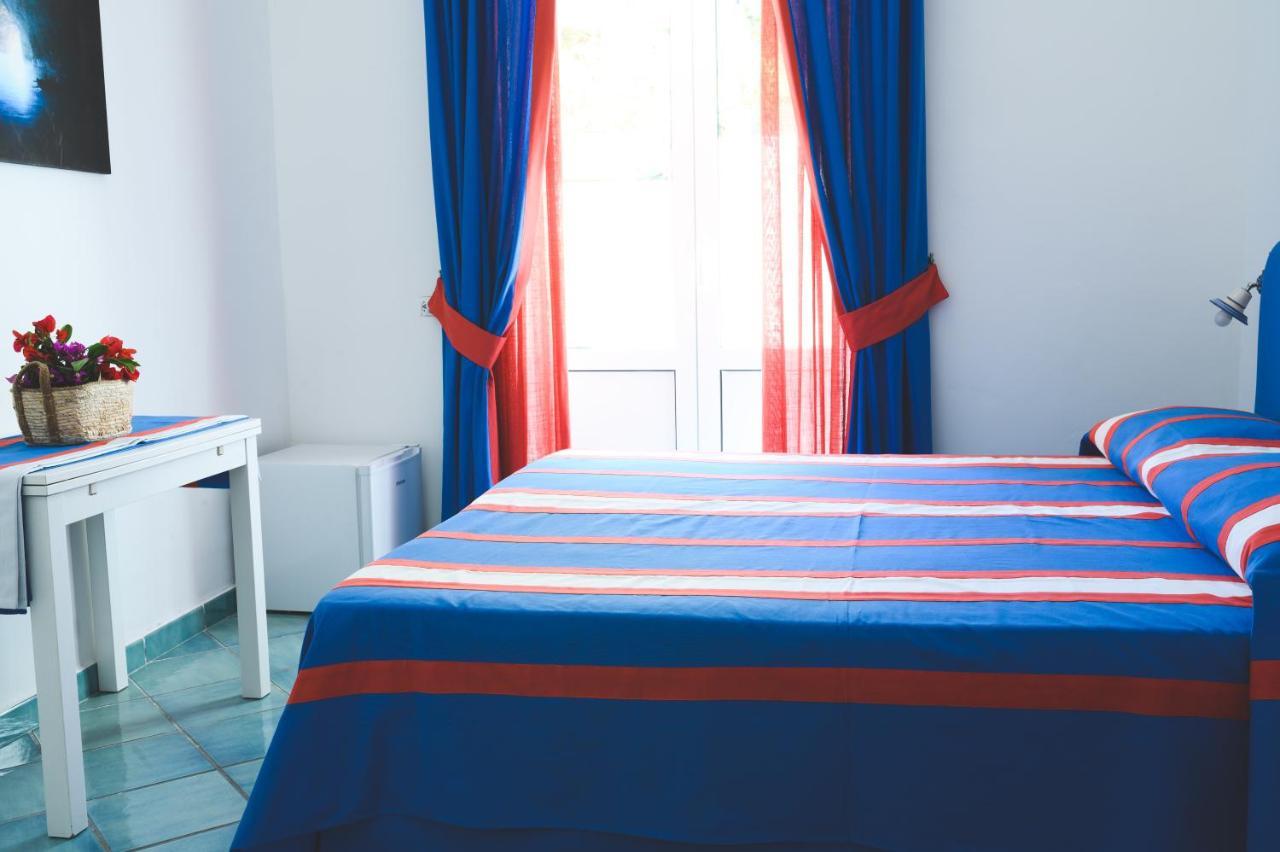 Parco Augusto Bed & Breakfast กาปรี ภายนอก รูปภาพ